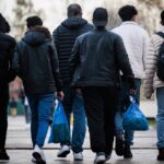 تحذيرات قانونية من إطالة انتظار طالبي اللجوء مع القوانين الجديدة … المحامية فلور إنغيلبرتينك: الإجراءات المقترحة “غير إنسانية” وقد تعمّق الأزمة